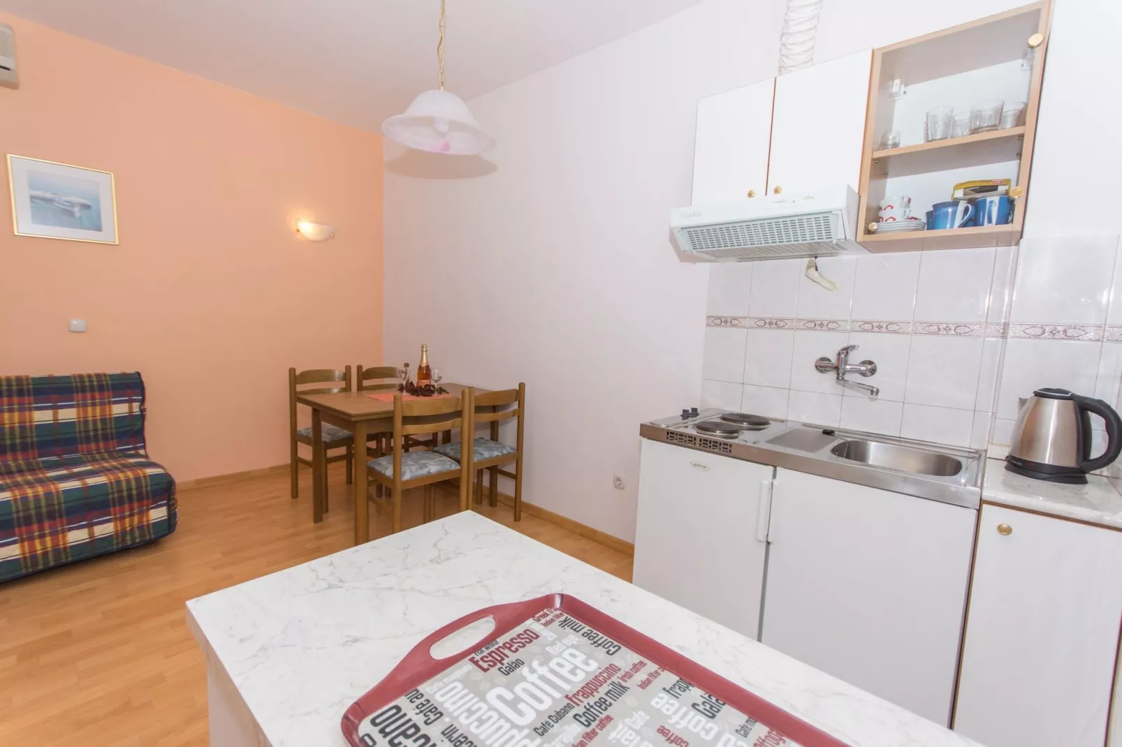 Apartments Mastelić - One Bedroom Apartment with Balcony and Sea View br.1-Kitchen