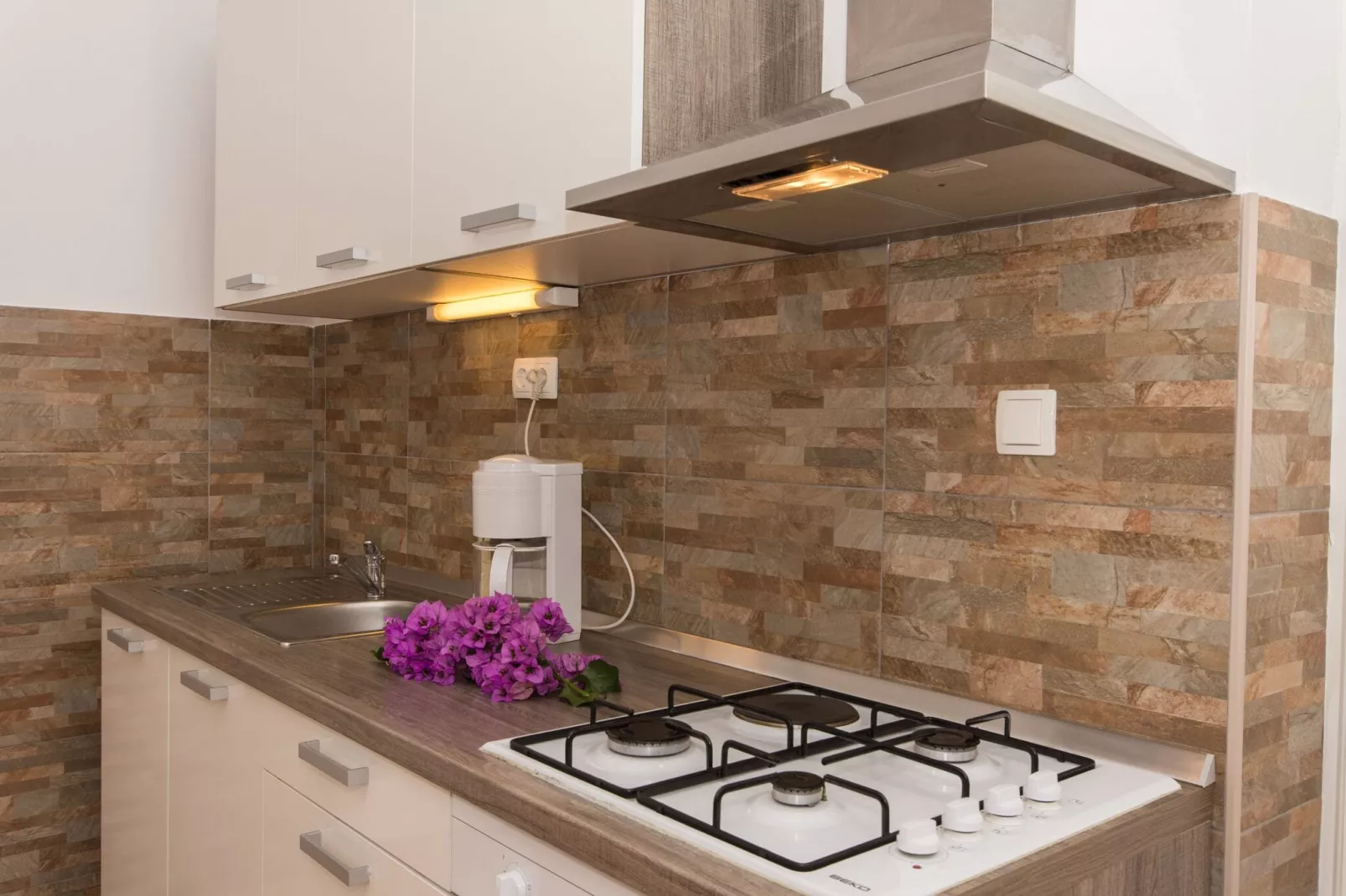 Apartments Mastelić - Three Bedroom Apartment with Terrace and Sea View-Kitchen