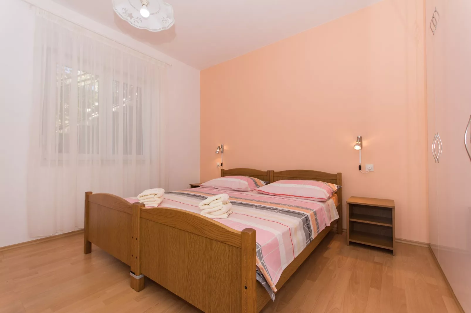 Apartments Mastelić - Three Bedroom Apartment with Terrace and Sea View-Bedroom