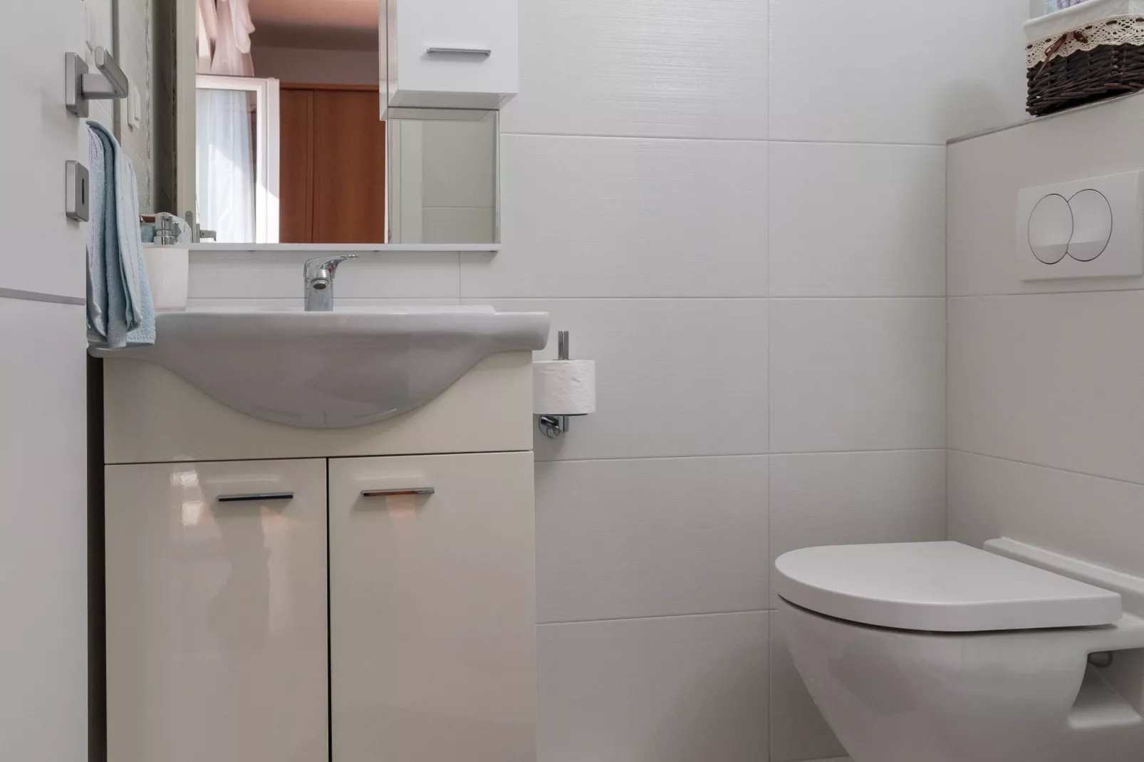 Rooms Tupina by Paulina - Superior Double Room with Balcony and Sea View (Room 2)-Bathroom