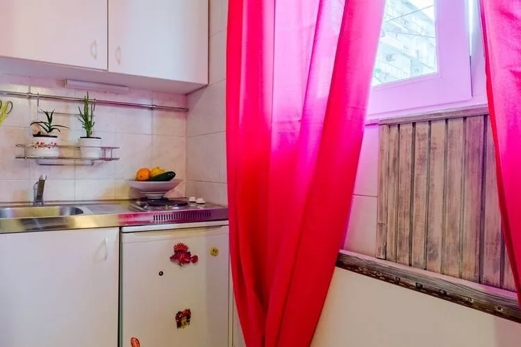 Studio Apartment Silvana (ST) - Studio Apartmen near the Park-Cuisine