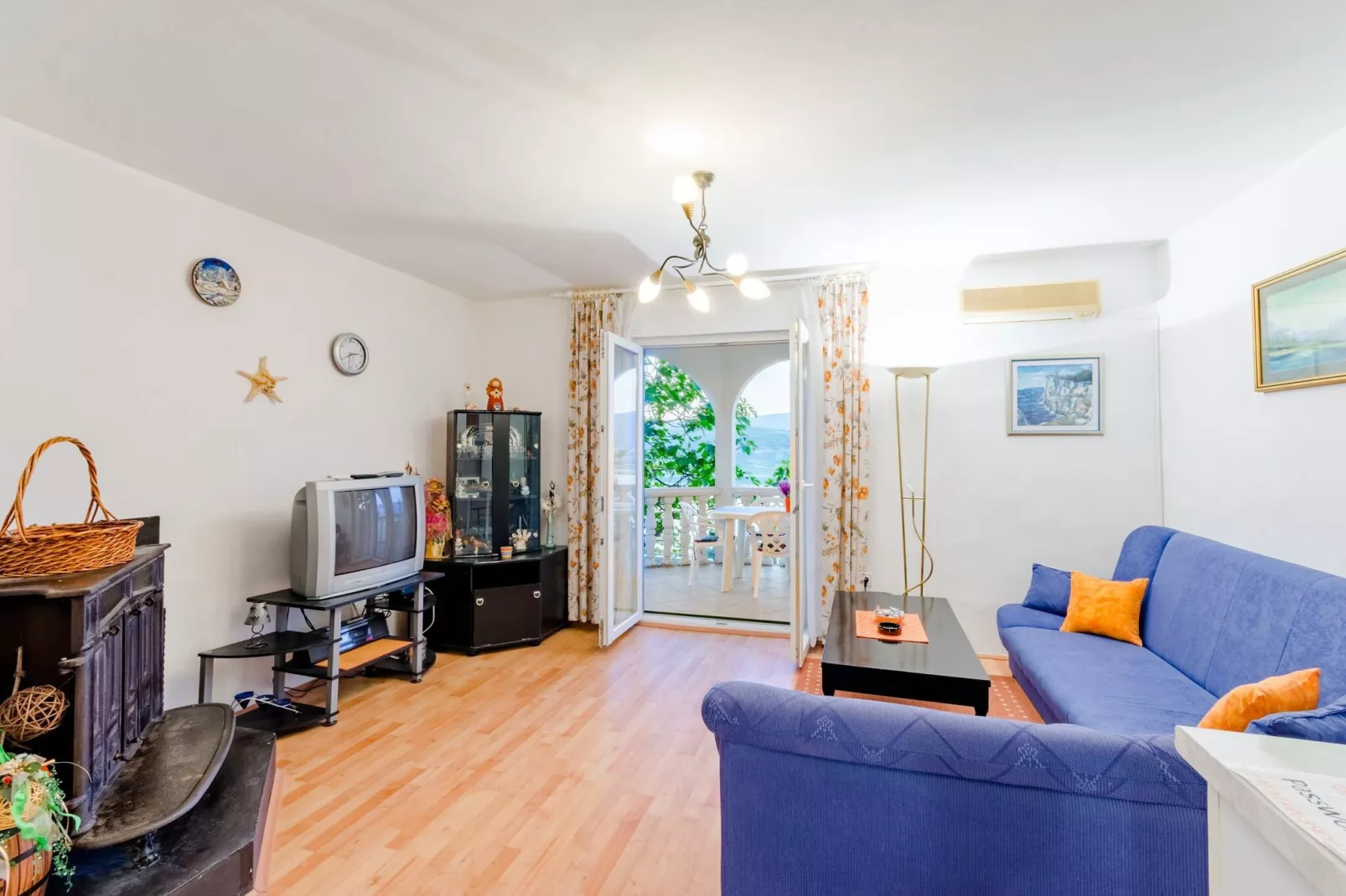 Apartment Sea Star - Three-Bedroom Apartment with Pool and Sea View-Wohnzimmer