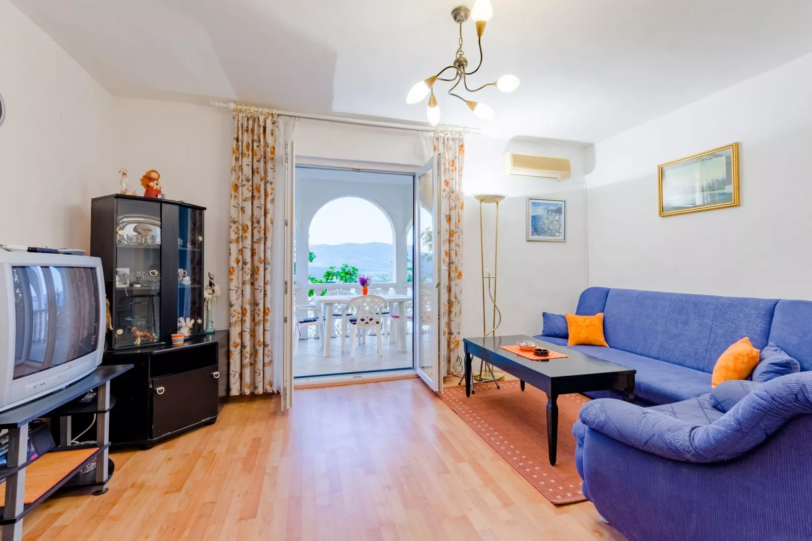 Apartment Sea Star - Three-Bedroom Apartment with Pool and Sea View-Wohnzimmer