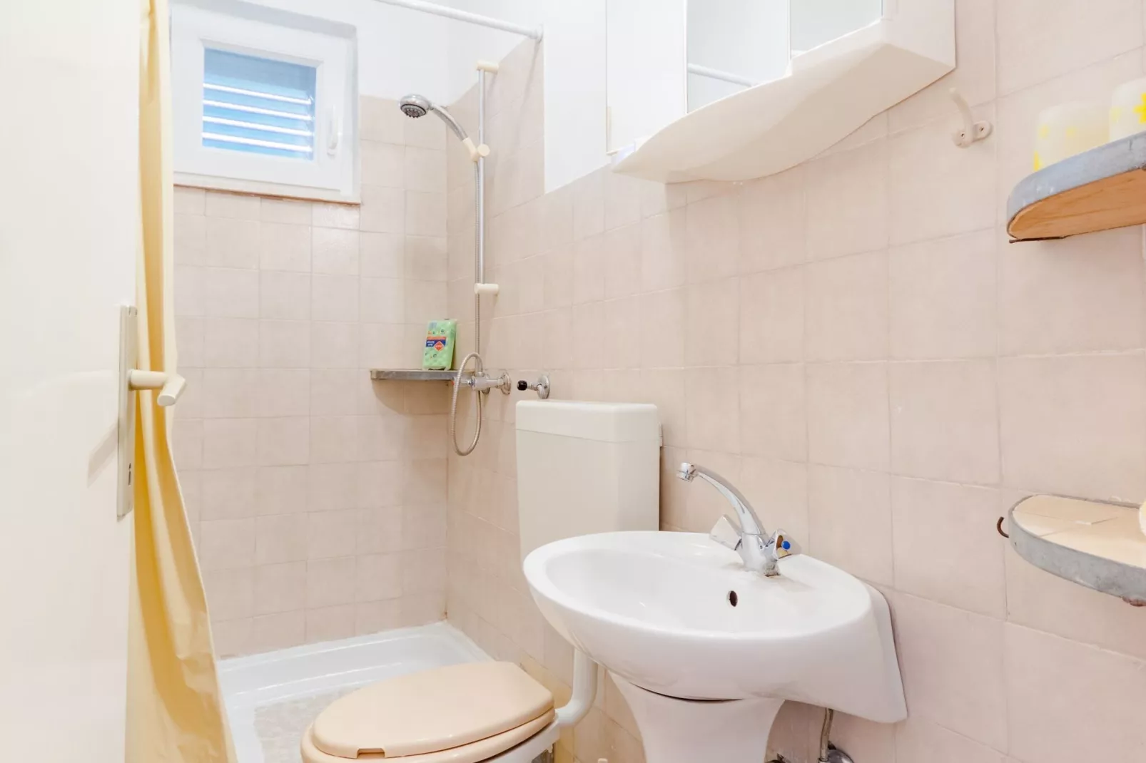 Apartment Sea Star - Three-Bedroom Apartment with Pool and Sea View-Badezimmer
