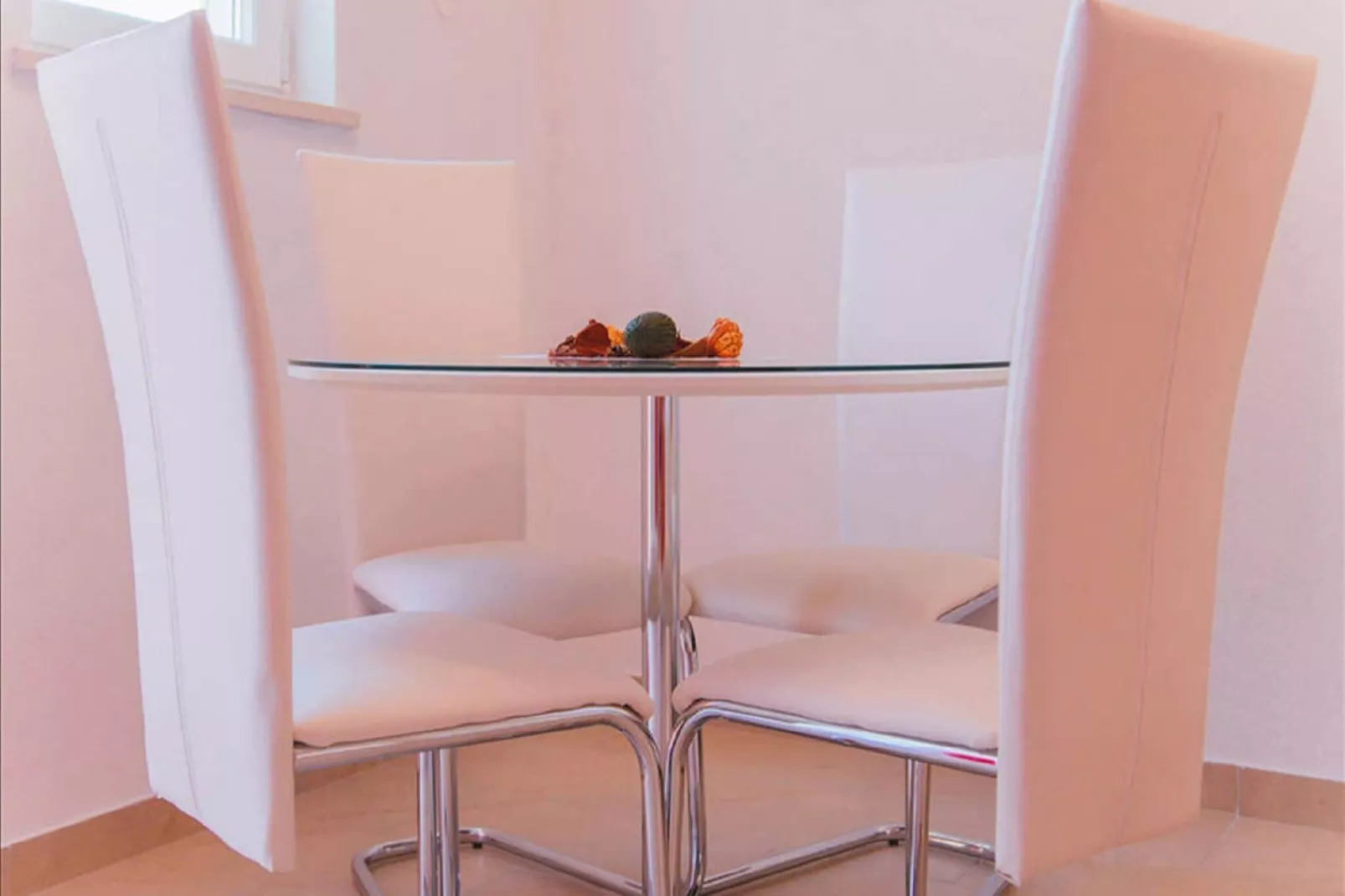 House Karlo Apartments - One-Bedroom Apartment with Balcony and Sea View (A2)-Dining room