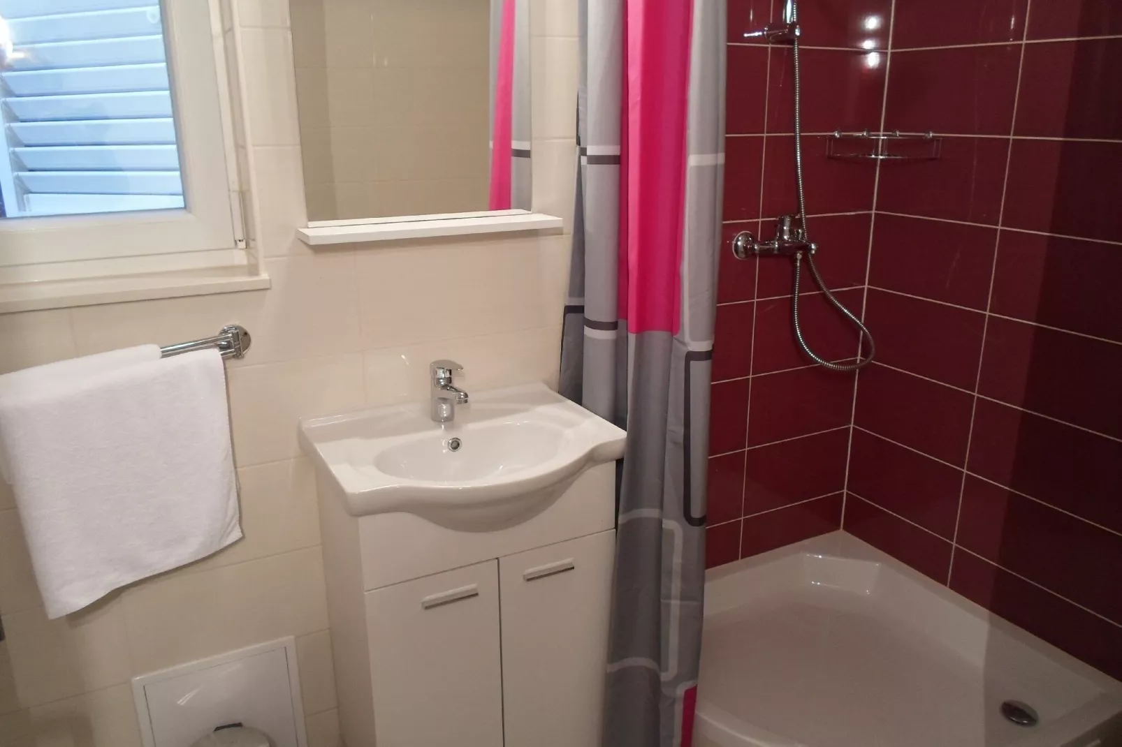 House Karlo Apartments - One-Bedroom Apartment with Balcony (A4)-Salle de bain