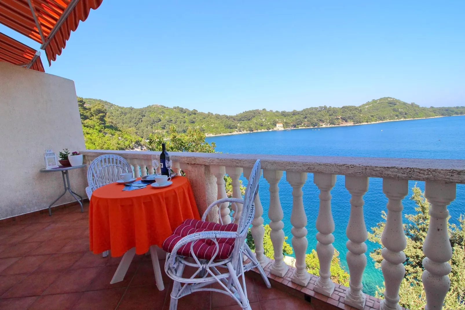 Apartments Filipović - Comfort One-Bedroom Apartment with Balcony and Sea View (A2)-Terrace balcony
