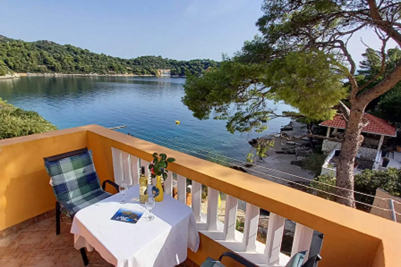 Apartments Vinko Mljet- One-Bedroom Apartment with Terrace (A3)-Vue