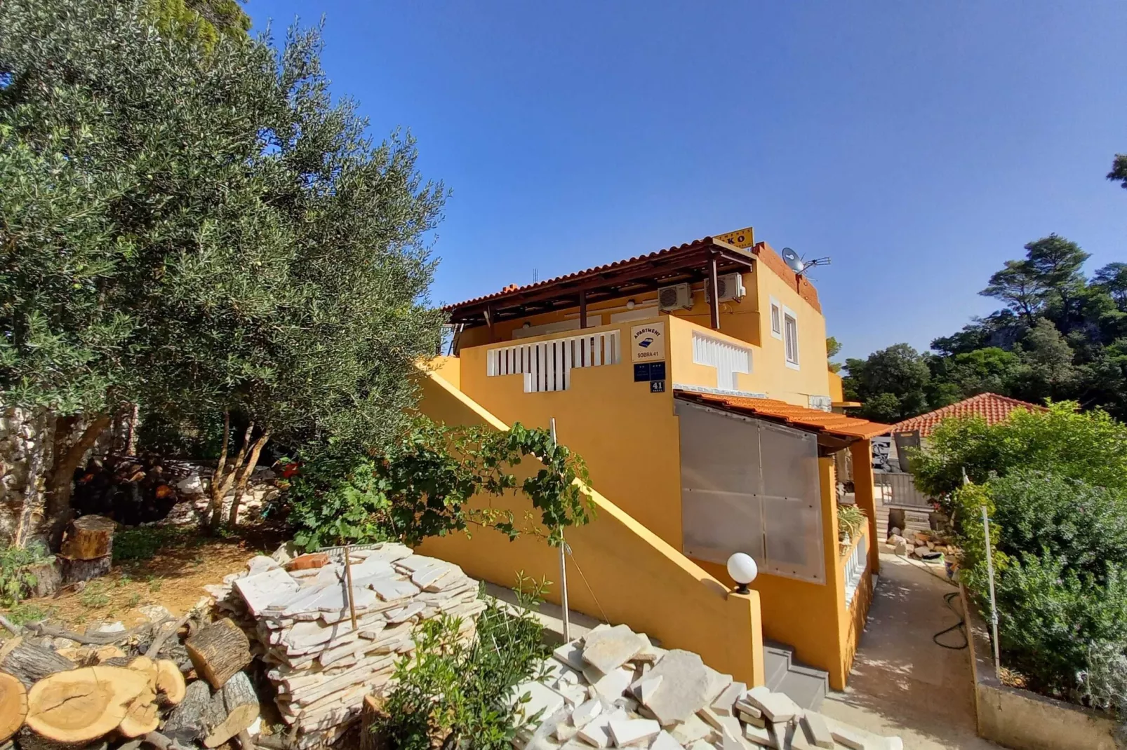 Apartments Vinko Mljet- One-Bedroom Apartment with Terrace (A4)-Outdoor
