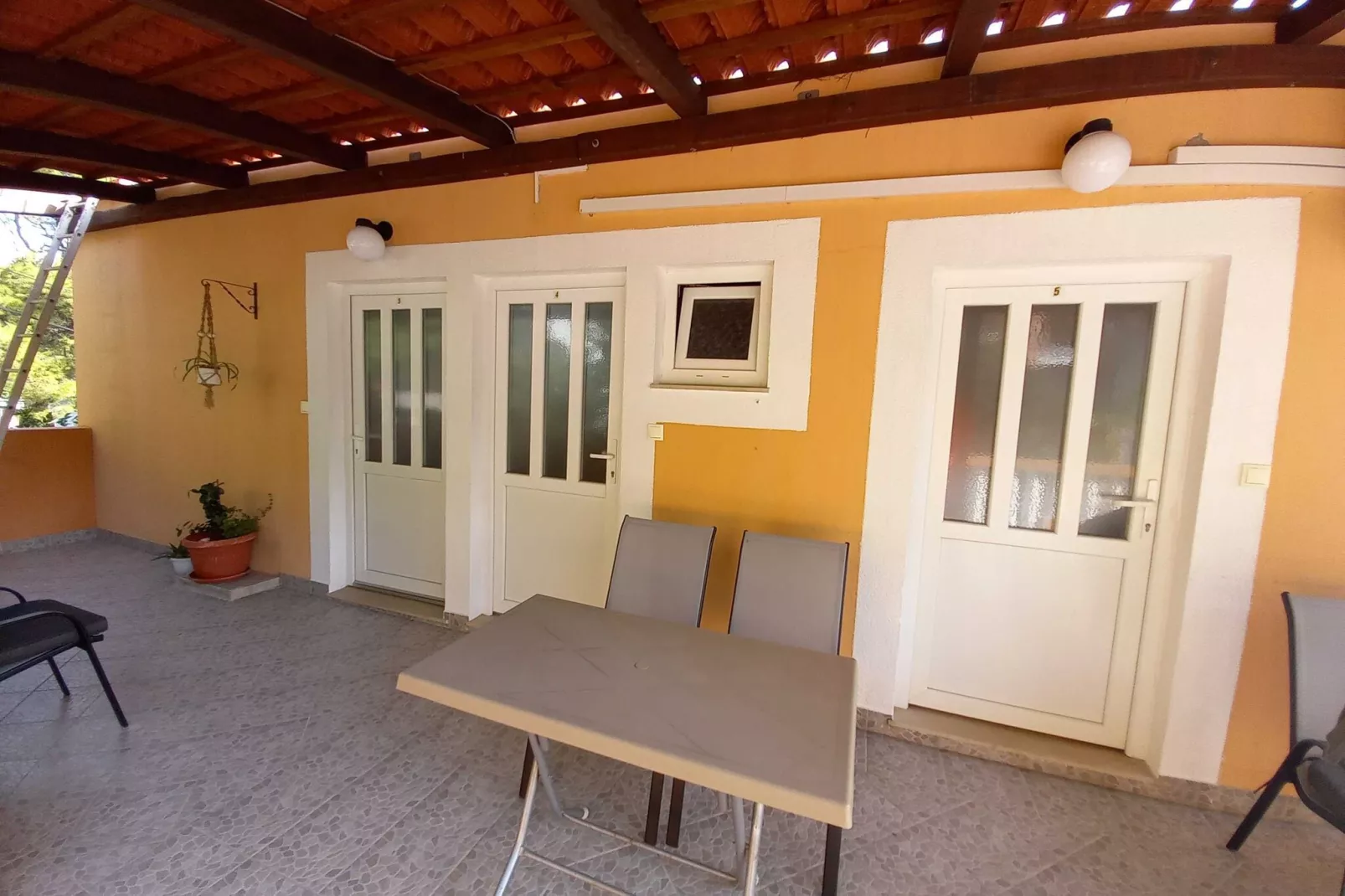 Apartments Vinko Mljet- One-Bedroom Apartment with Terrace (A4)-Outdoor