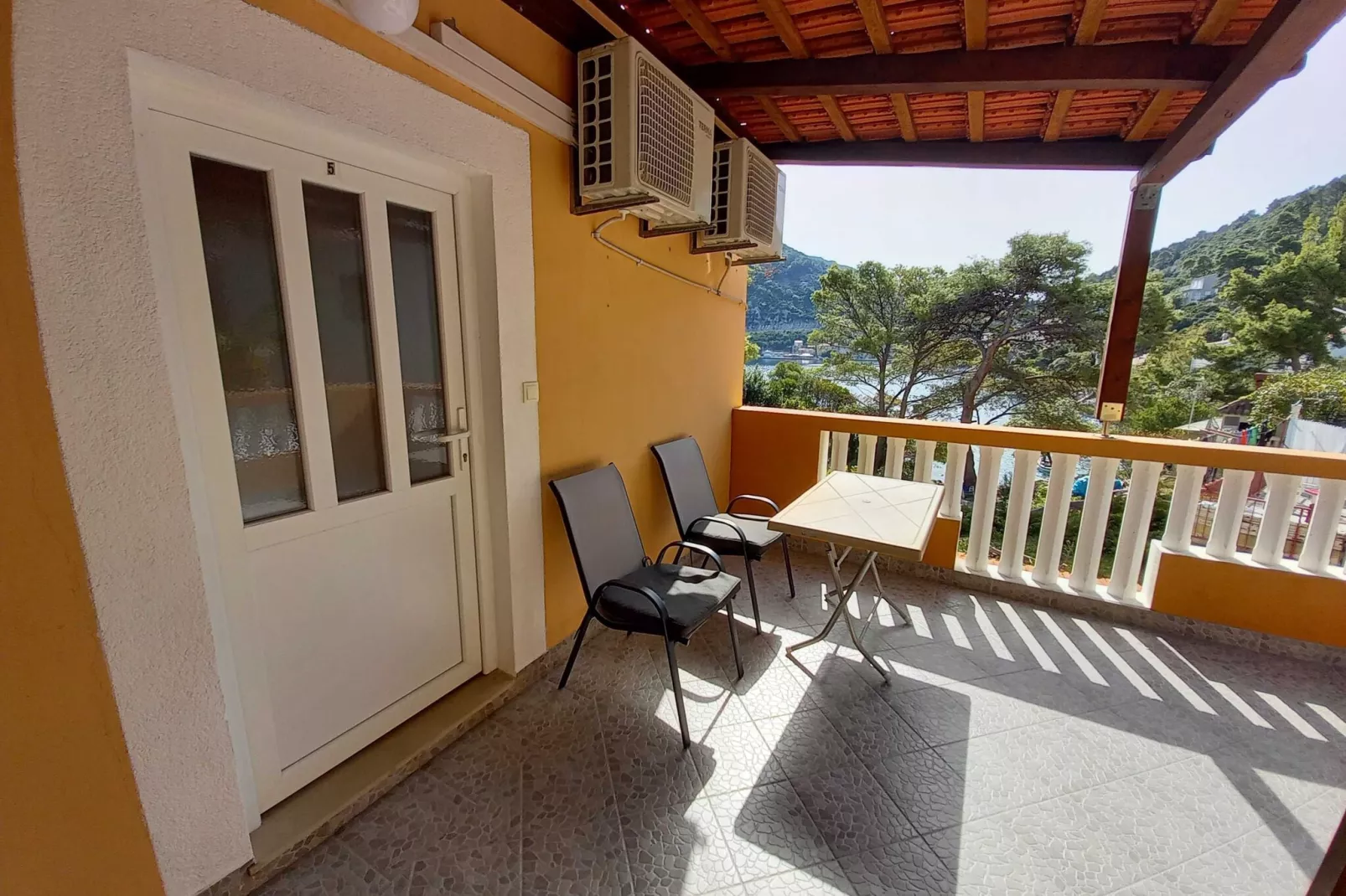 Apartments Vinko Mljet- One-Bedroom Apartment with Terrace (A5)-Outdoor