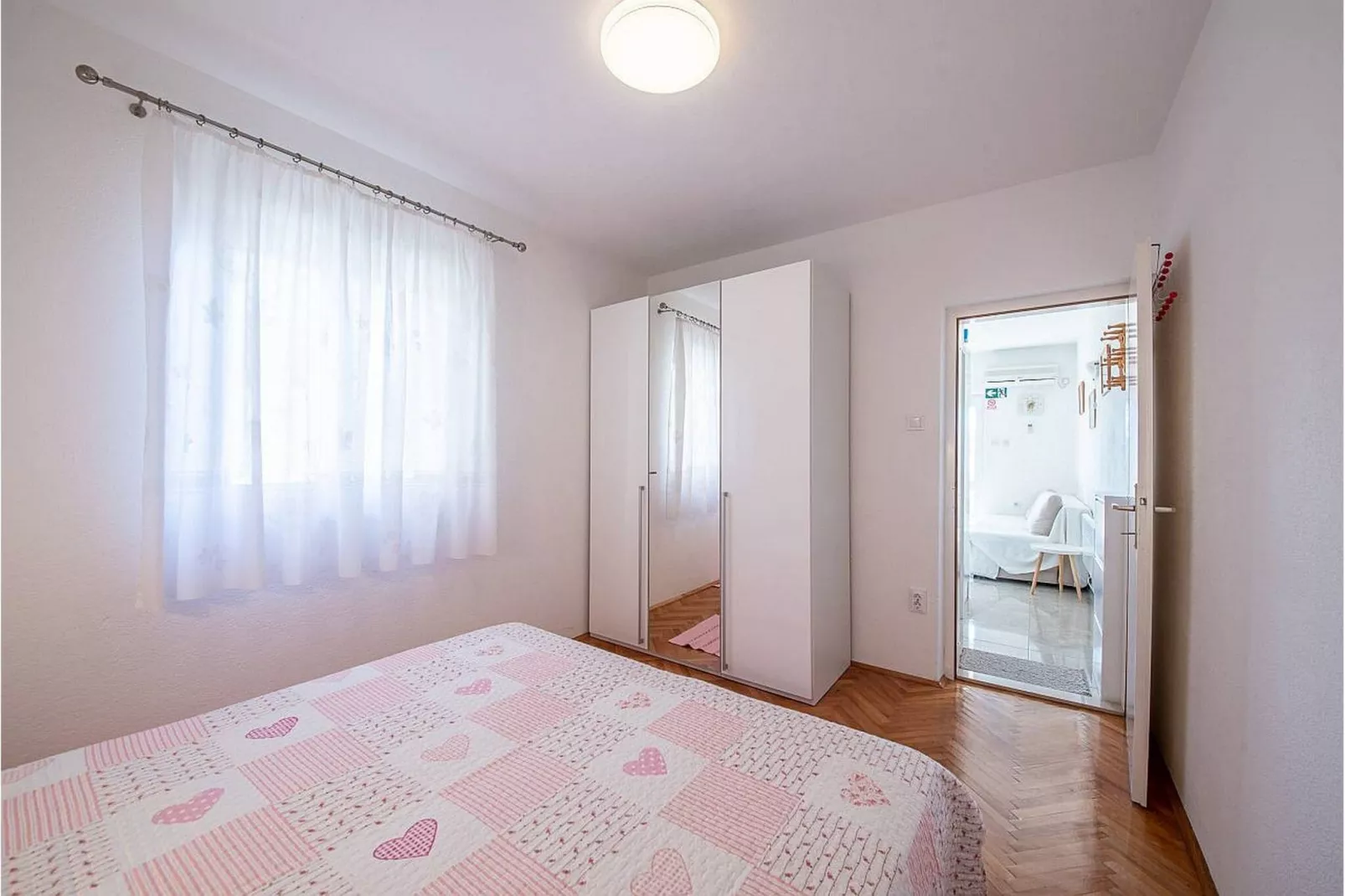 Apartments Magdalena - Standard Apartment with Terrace and Sea View (A2)-Schlafzimmer