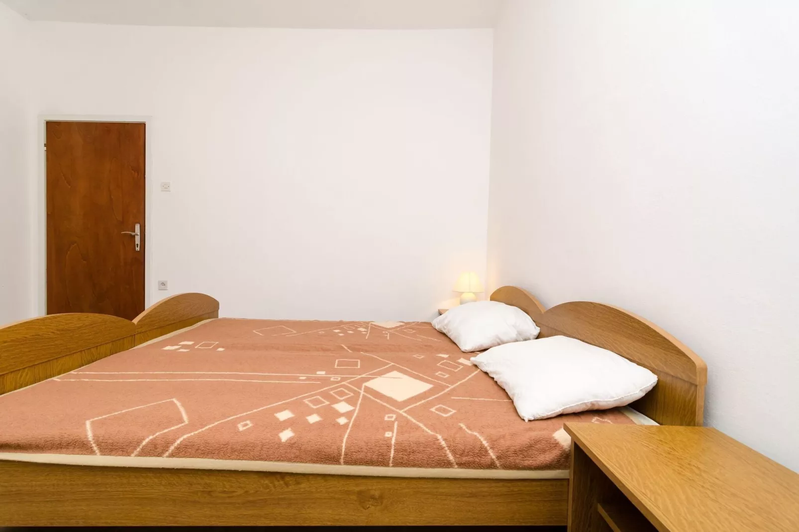 Guest House Kiko - One-Bedroom Apartment with Balcony and Sea View (A4)-Bedroom