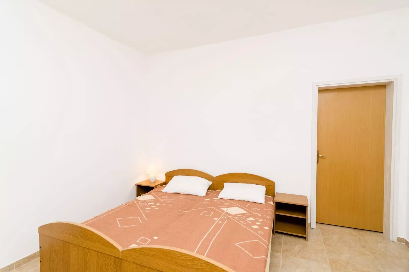 Guest House Kiko - One-Bedroom Apartment with Balcony and Sea View (A4)-Bedroom