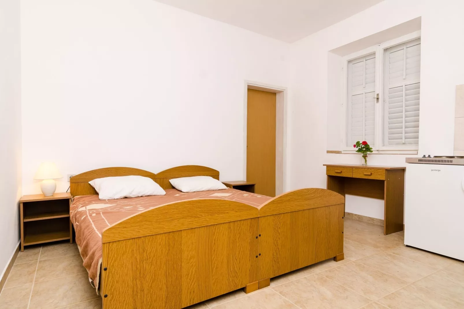 Guest House Kiko - One-Bedroom Apartment with Balcony and Sea View (A4)-Bedroom