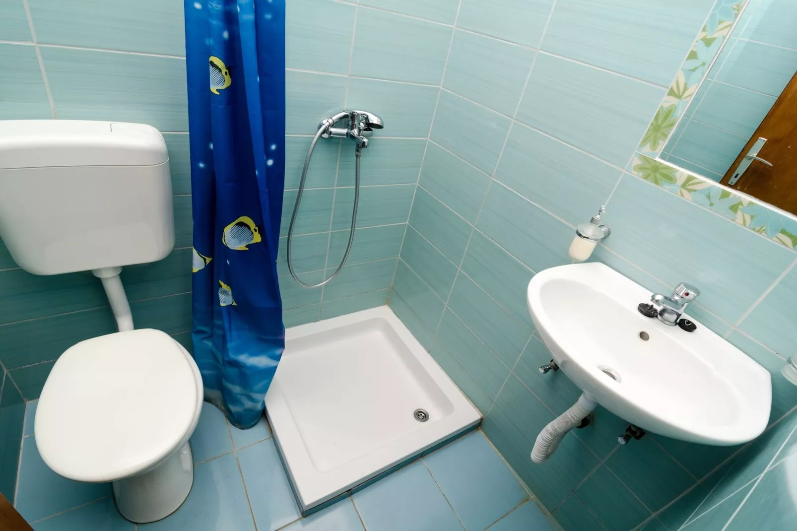 Guest House Kiko - One-Bedroom Apartment with Balcony and Sea View (A4)-Bathroom
