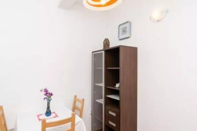Apartments Felix Mljet - One Bedroom Apartment with Balcony (Marijana)-Dining room