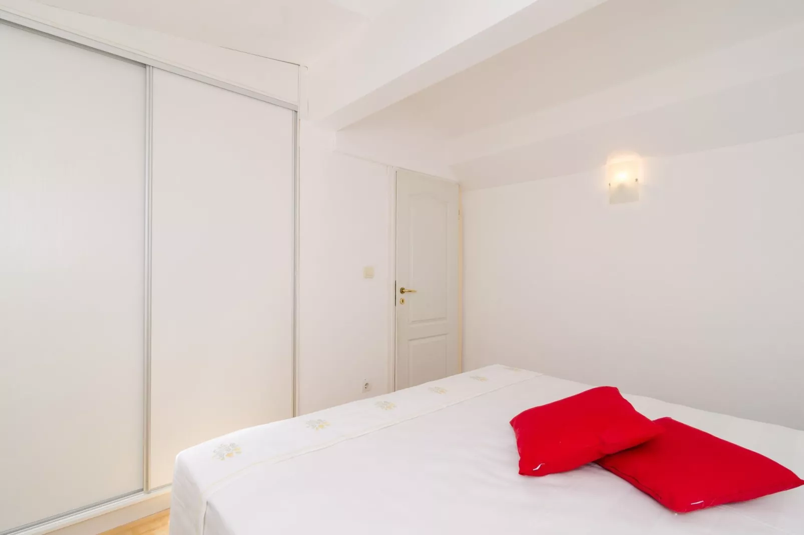 Apartment Emma - Two Bedroom Apartment with Balcony and Sea View-Bedroom