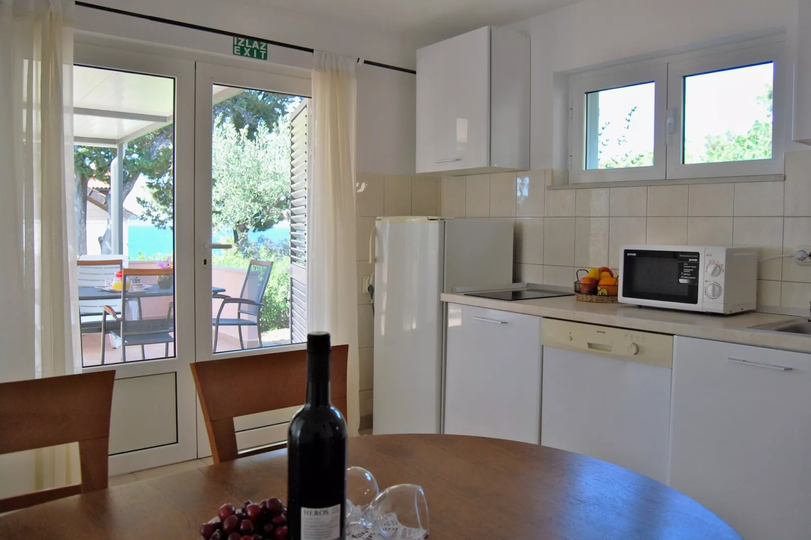 Apartment Lili- One Bedroom Apartment with Terrace (ST)-Salle à manger