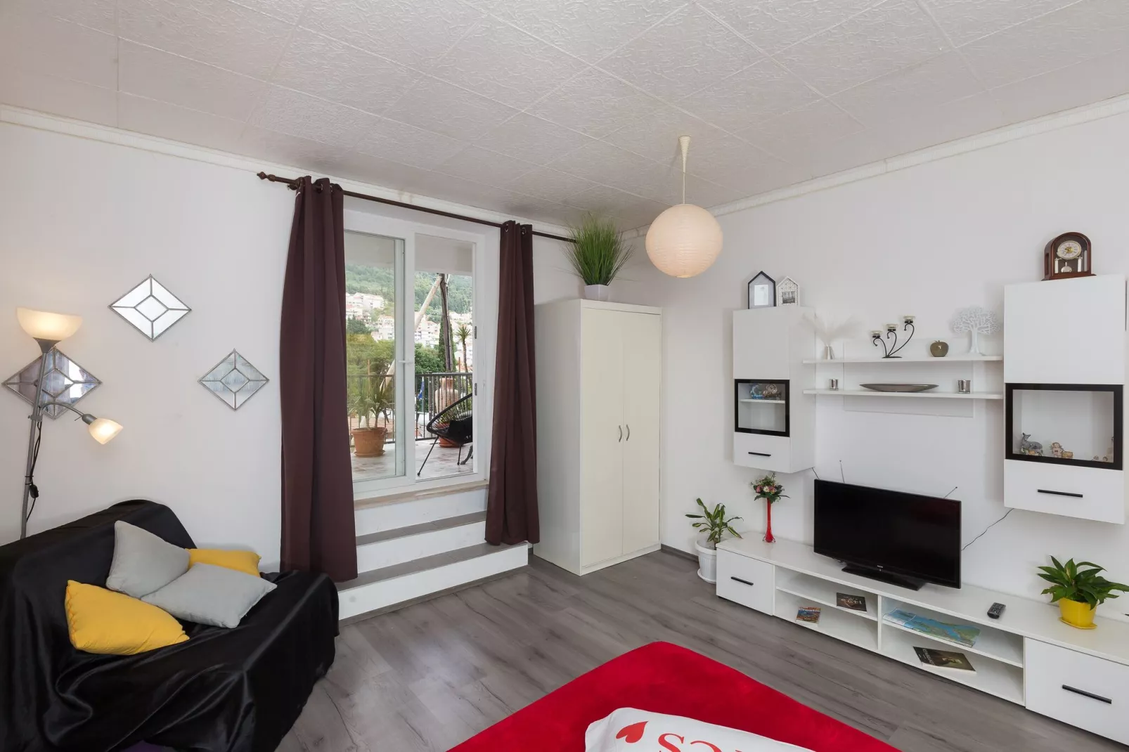 Apartments Mavi - Studio Apartment with Terrace and City View-Bedroom