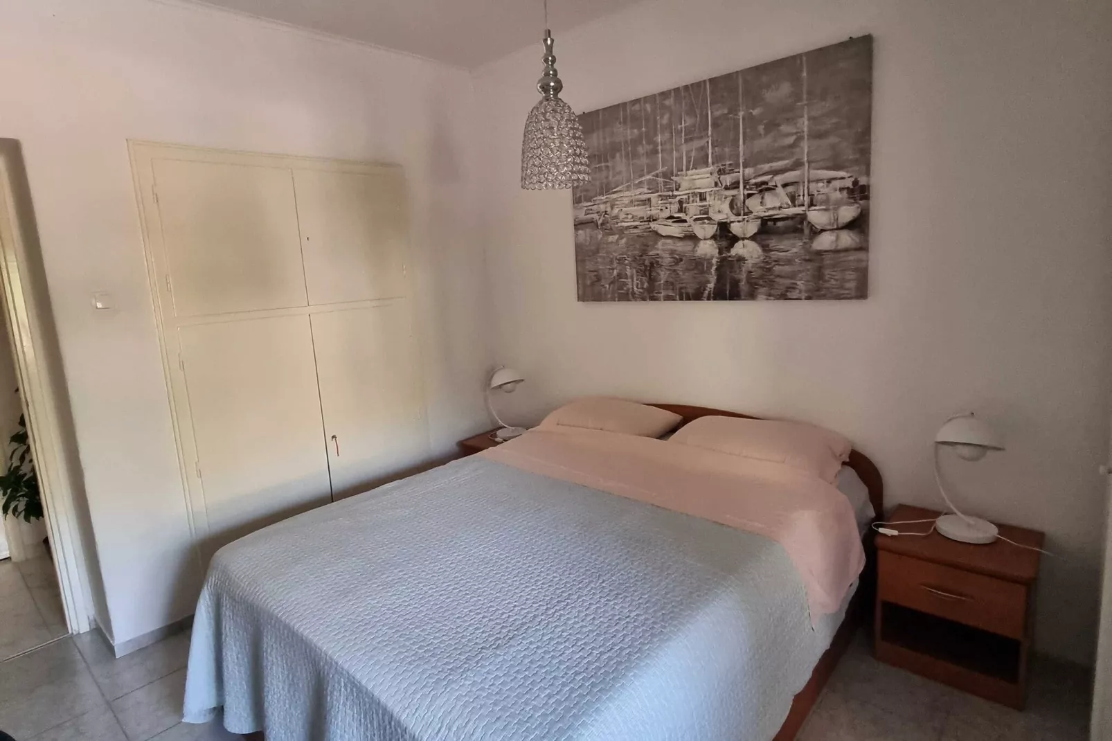 Apartments Mavi - Two-Bedroom Apartment with Terrace and City View-Bedroom
