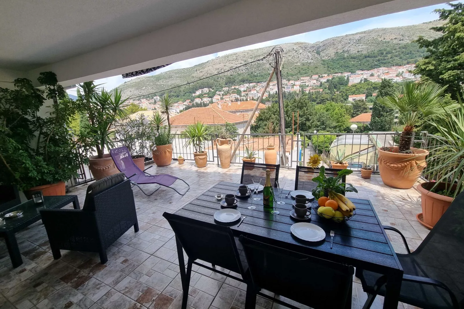 Apartments Mavi - Two-Bedroom Apartment with Terrace and City View-Terrace