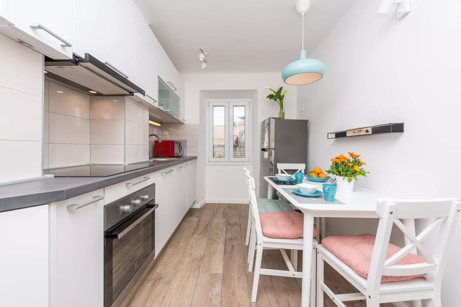 Apartment Simović - Two Bedroom Apartment with City View-Kitchen
