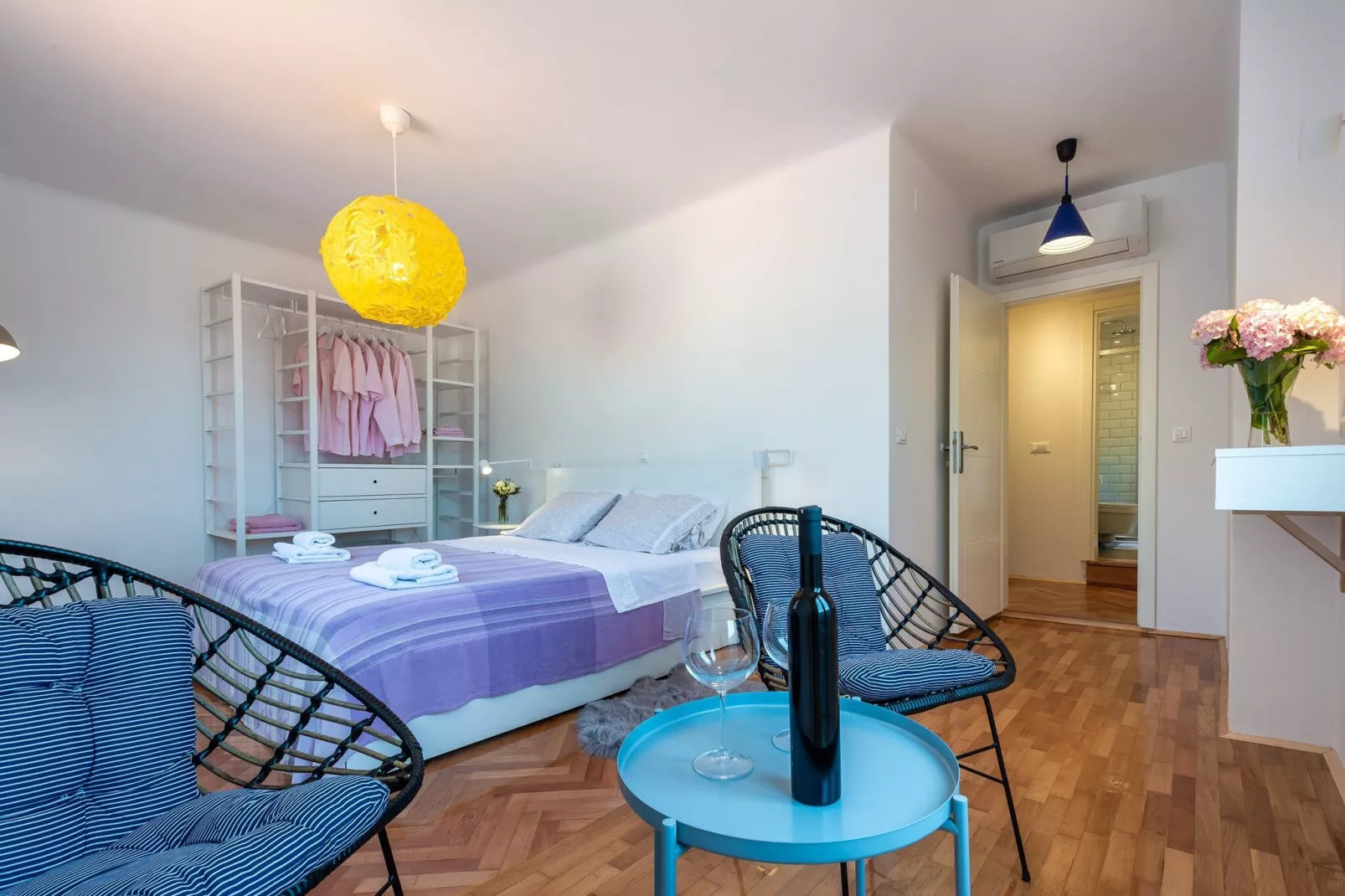 Apartment Simović - Two Bedroom Apartment with City View-Bedroom