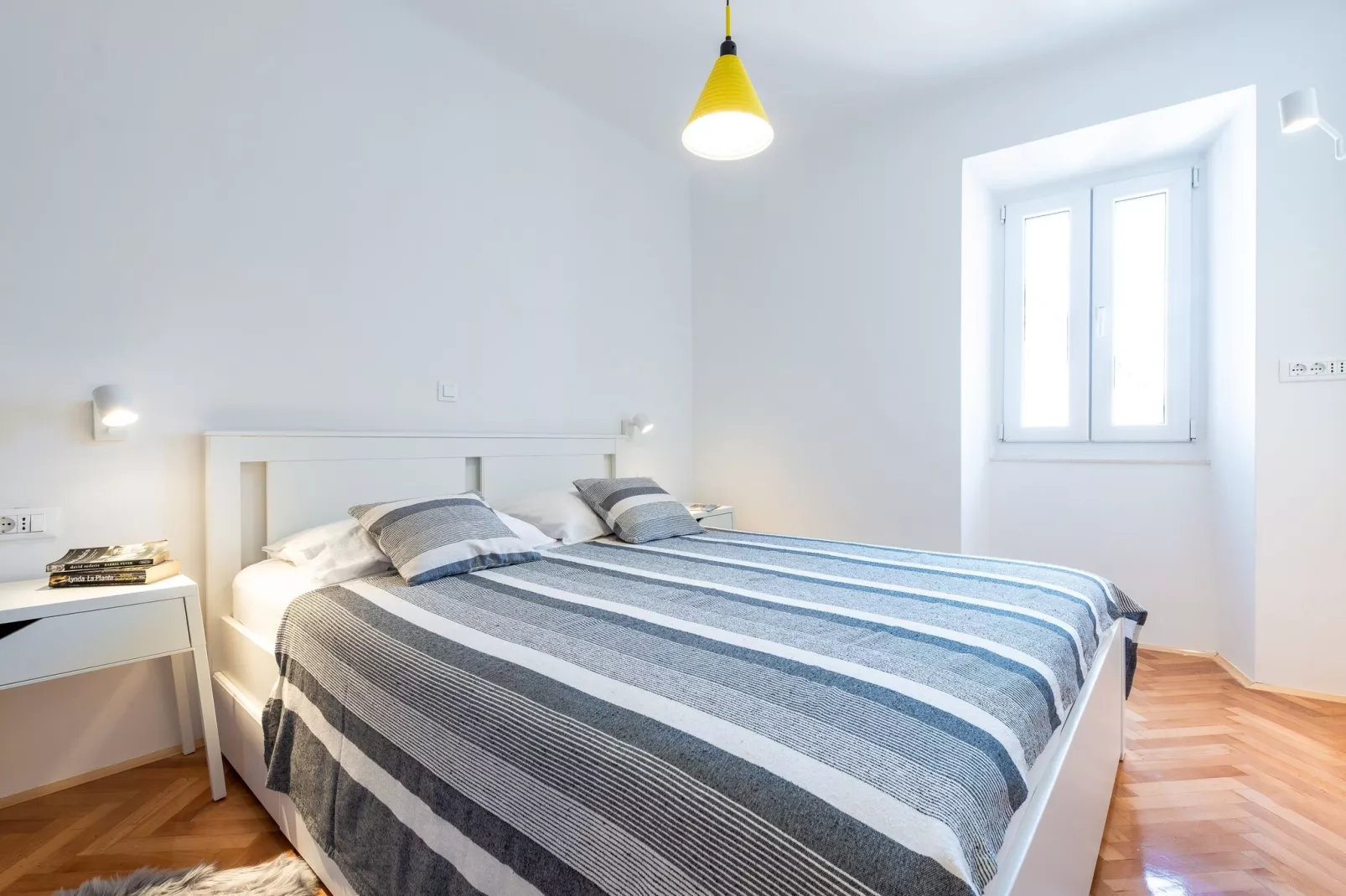 Apartment Simović - Two Bedroom Apartment with City View-Bedroom