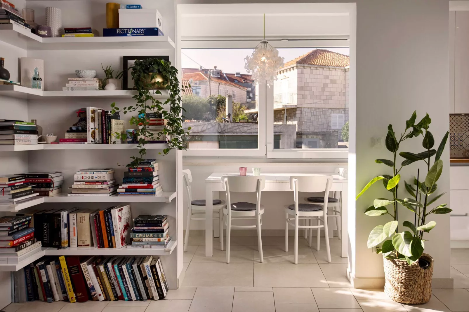 Apartment Pantarul - One Bedroom Apartment with City View-Indoor