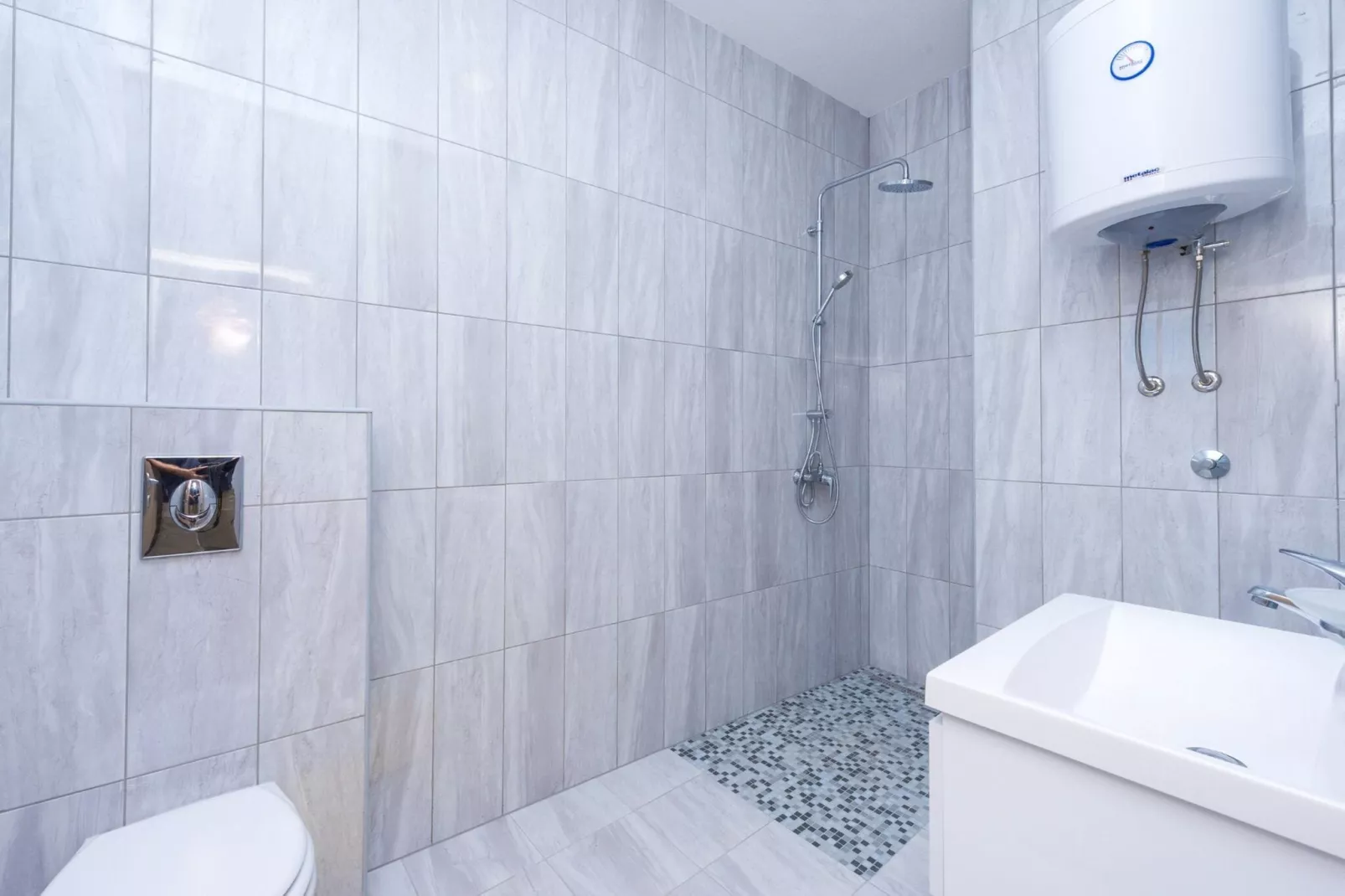Villa Dundo Pero - Four Bedroom Villa with Swimming Pool and Sea View-Badezimmer