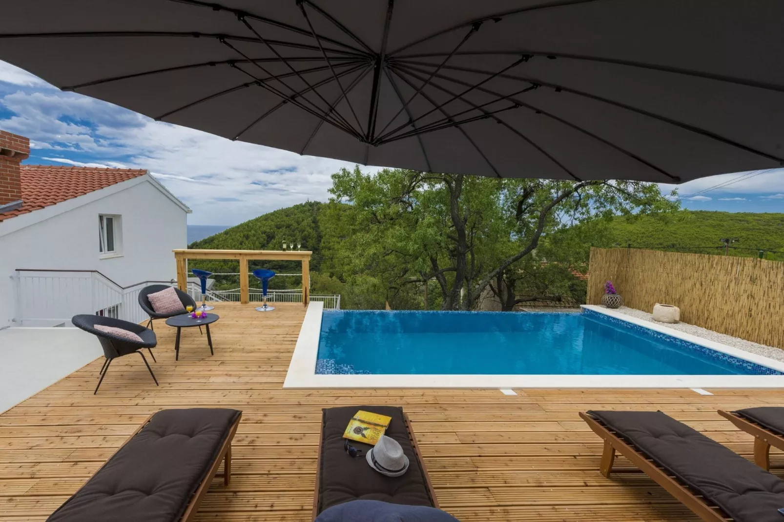 Villa Dundo Pero - Four Bedroom Villa with Swimming Pool and Sea View-Schwimmbad