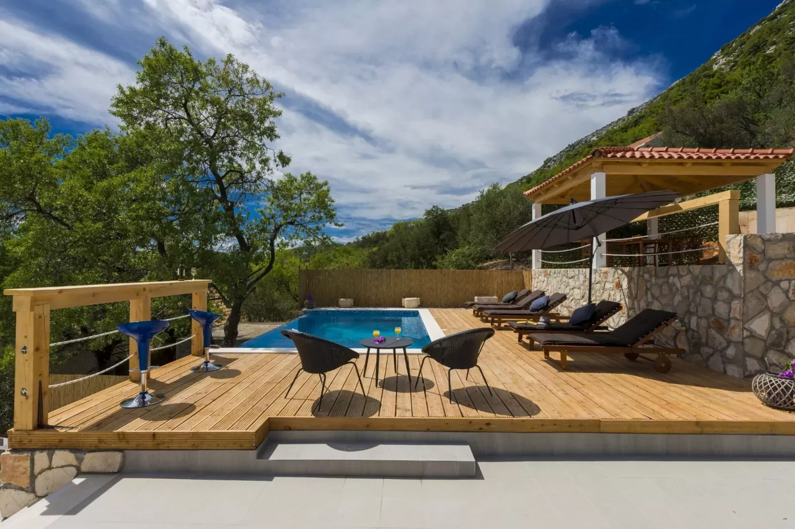 Villa Dundo Pero - Four Bedroom Villa with Swimming Pool and Sea View-Terrasse