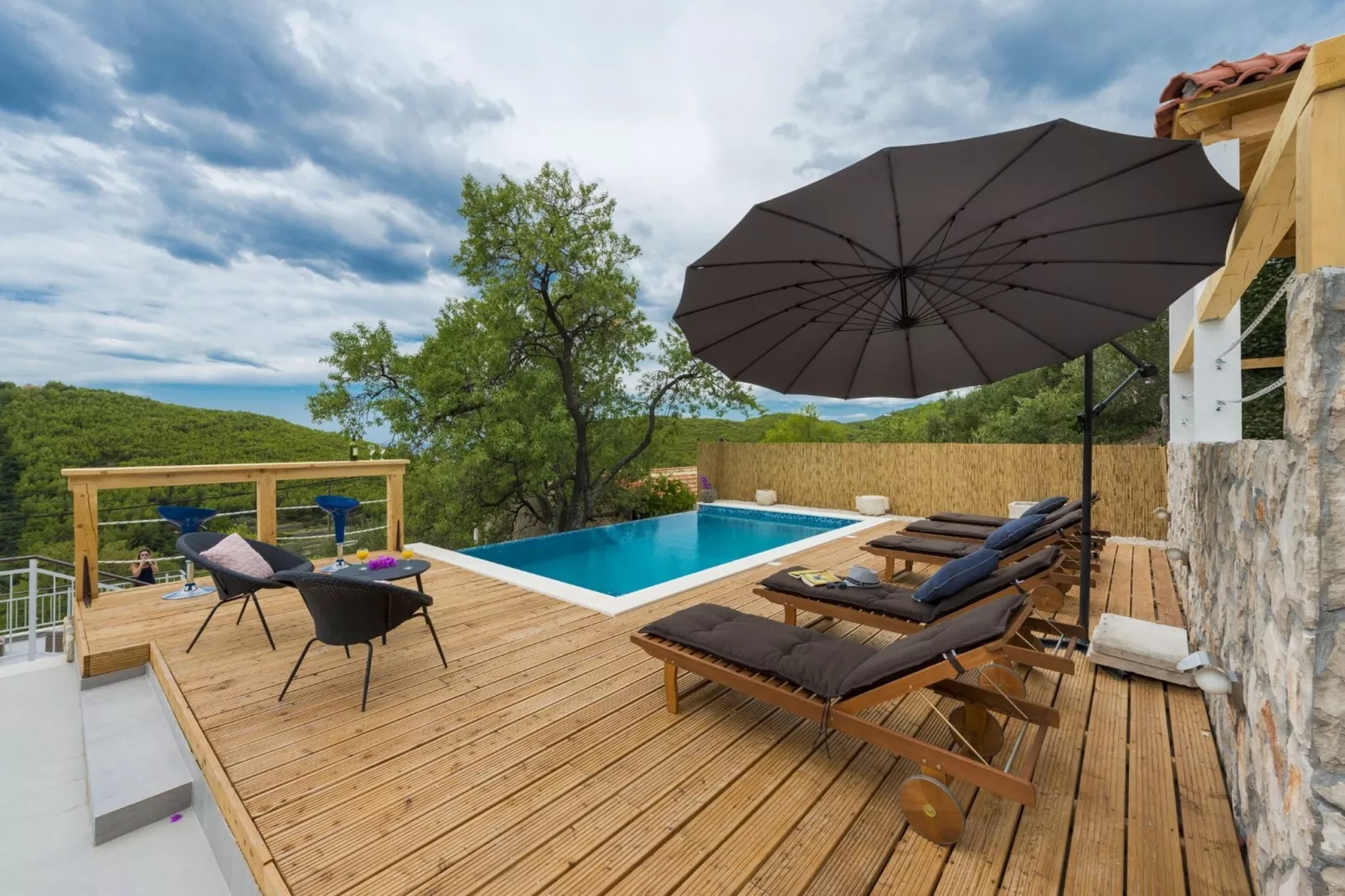 Villa Dundo Pero - Four Bedroom Villa with Swimming Pool and Sea View-Schwimmbad