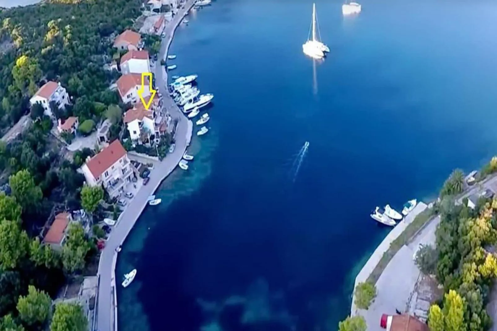 Apartments Malo Lago - One-Bedroom Apartment with Balcony and Sea View - Attic (Apartment 1)-View