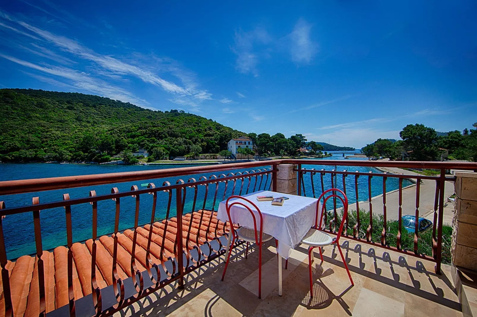 Apartments Malo Lago - One-Bedroom Apartment with Balcony and Sea View - 2nd floor (Apartment 6)-Terrassenbalkon