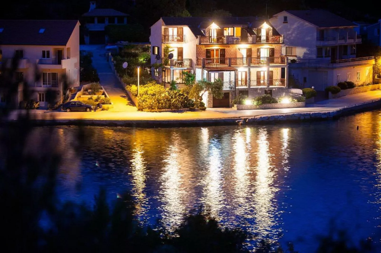 Apartments Malo Lago - One-Bedroom Apartment with Balcony and Sea View - 2nd floor (Apartment 6)-Außenbereich