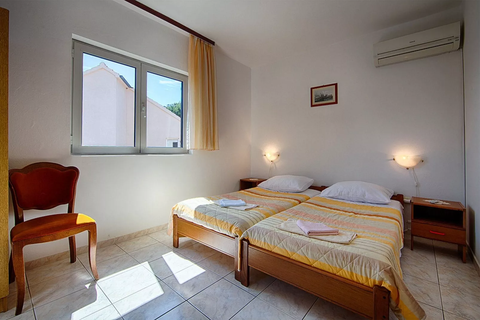 Apartments Malo Lago - One-Bedroom Apartment with Balcony and Sea View - 2nd floor (Apartment 7)-Bedroom
