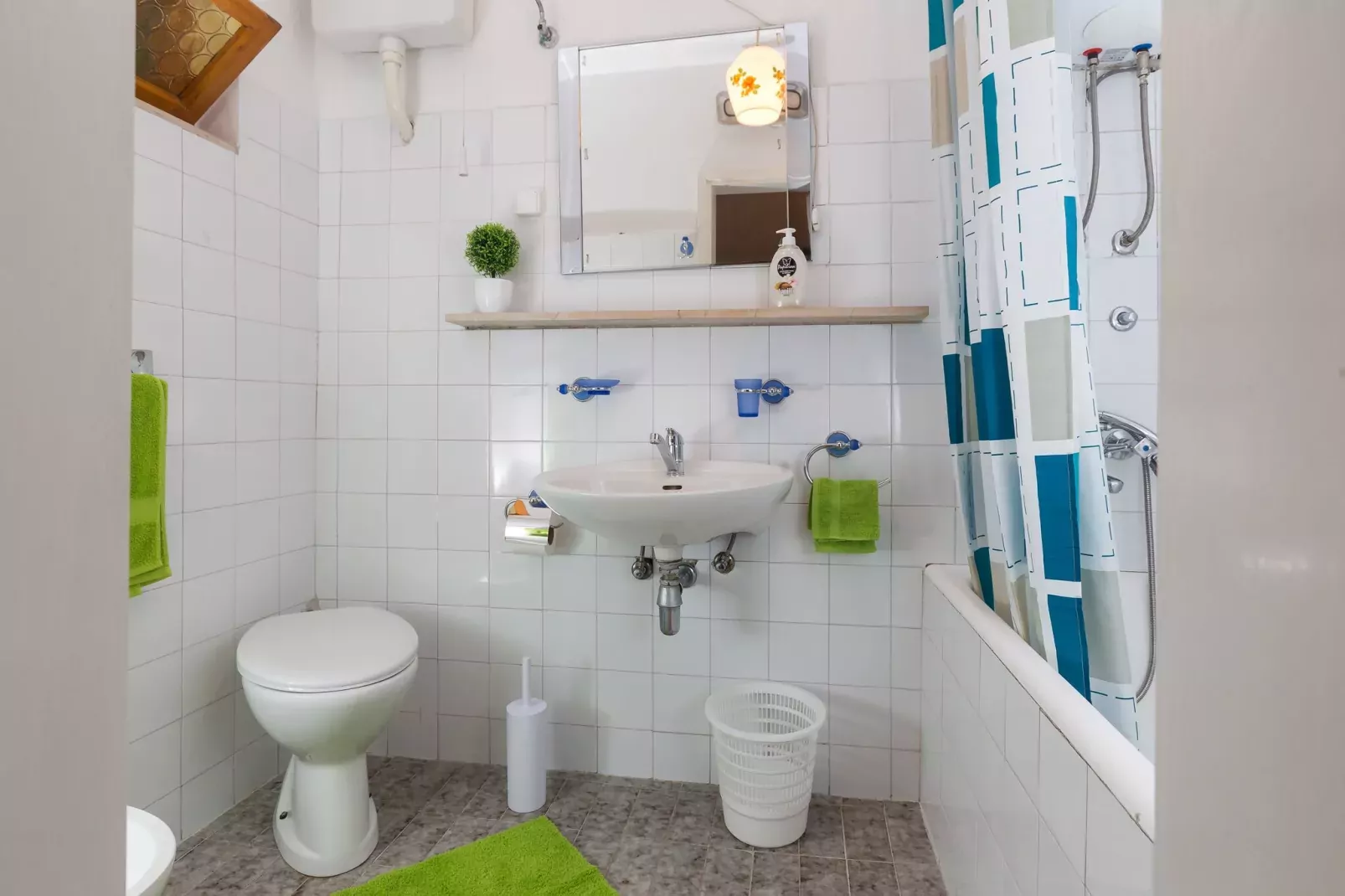 Sunset Bay Room - Double Room with Terrace and Partial Sea View-Badezimmer