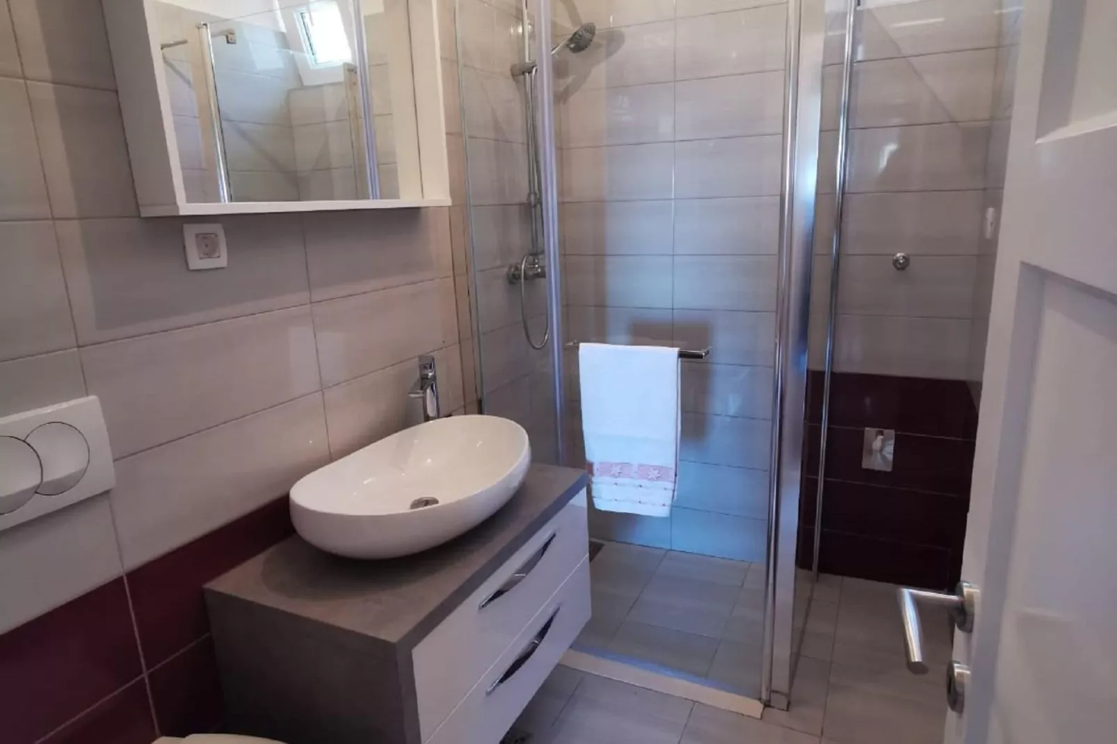 Apartment Nera (ST) - Two-Bedroom Apartment with Sea View-Bathroom