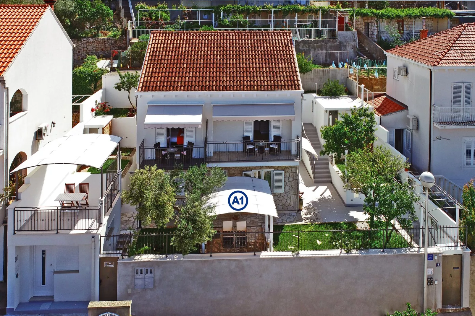 Nika Family Apartments - Deluxe Studio Apartment with Terrace and Sea View (A1)-Outdoor