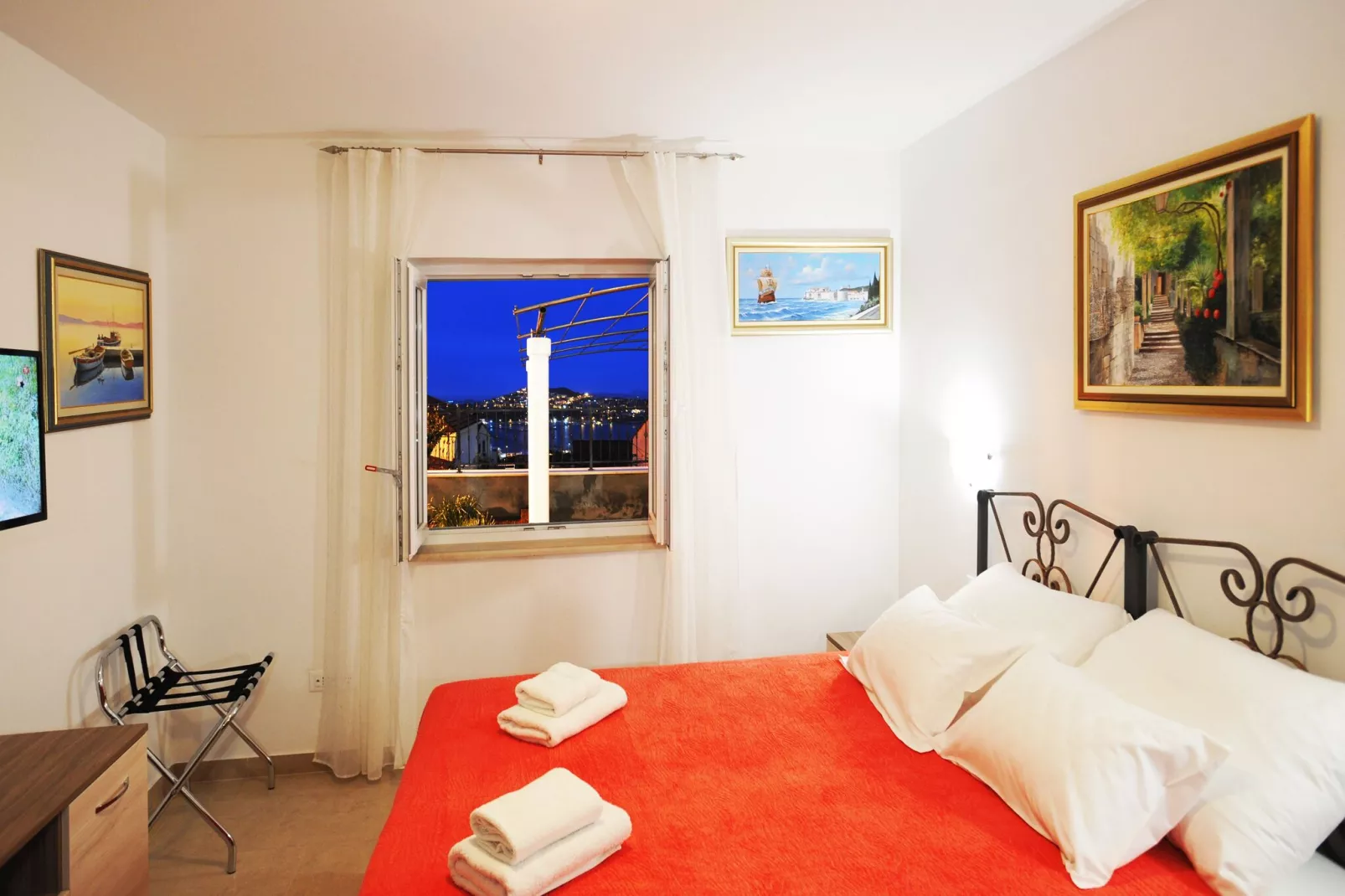Nika Family Apartments - Standard Studio Apartment with Side Terrace and Partial Sea View (A2)-Chambre