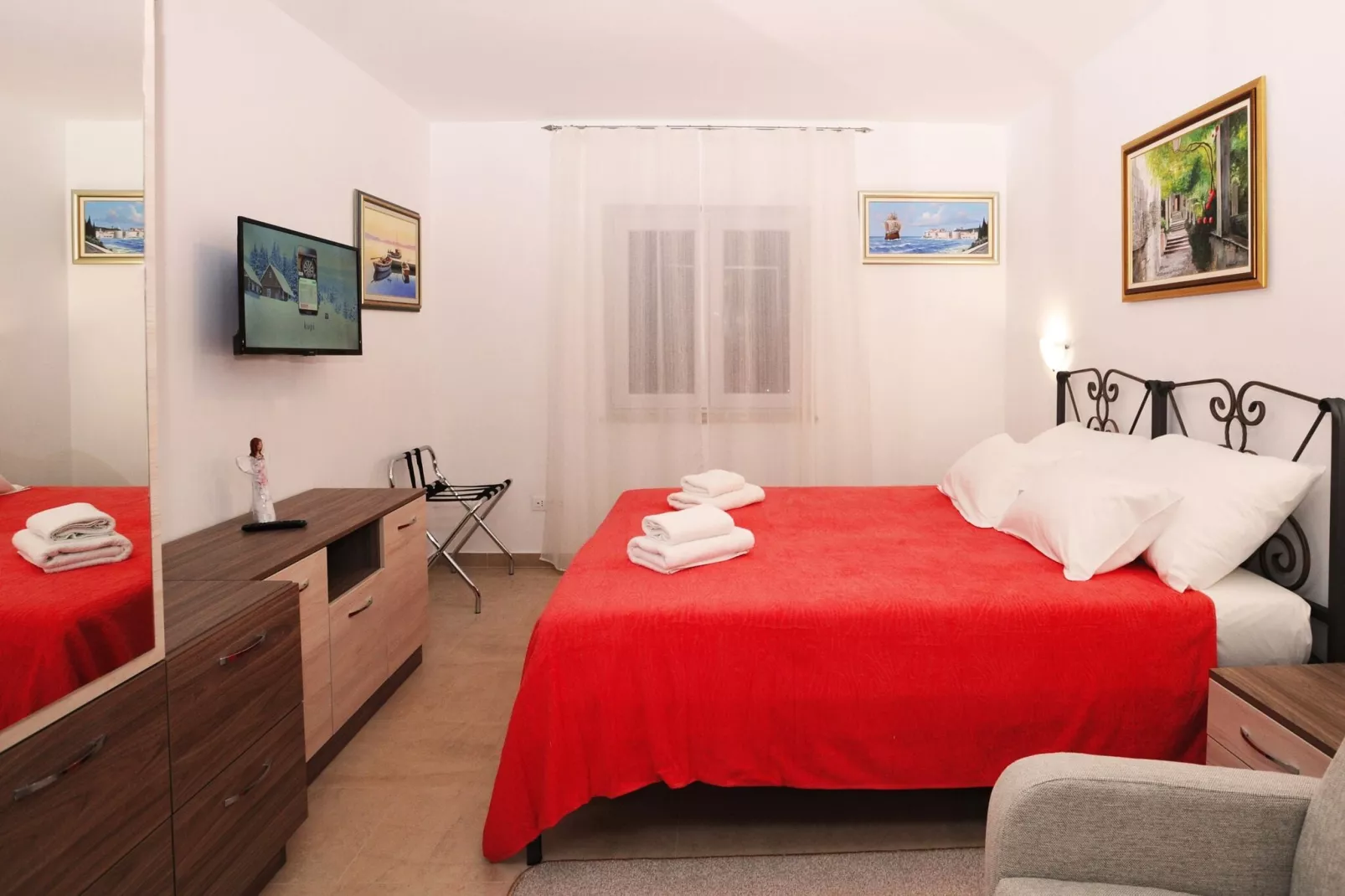 Nika Family Apartments - Standard Studio Apartment with Side Terrace and Partial Sea View (A2)-Chambre
