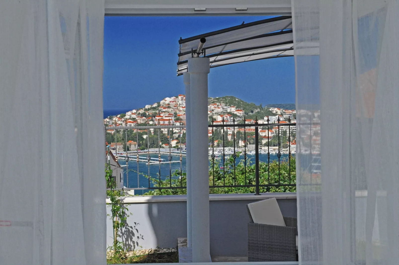 Nika Family Apartments - Standard Studio Apartment with Side Terrace and Partial Sea View (A2)-Terrasse