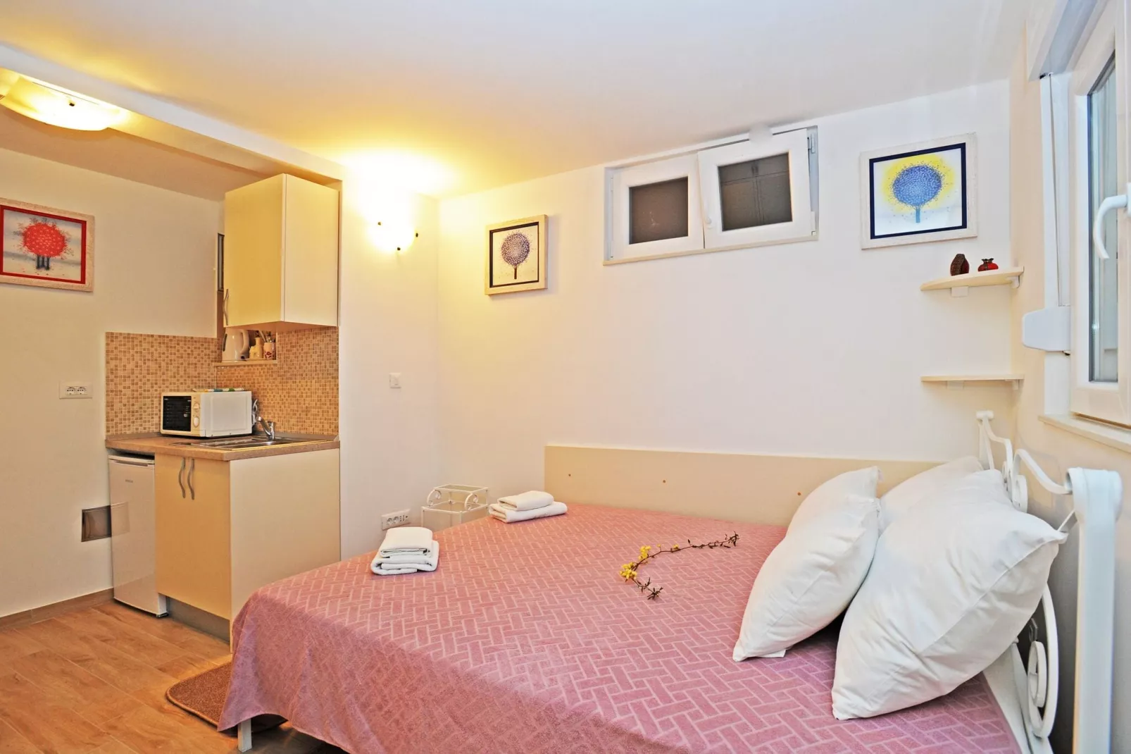 Nika Family Apartments - Basic Studio Apartment with External Terrace and Sea View (A5)-Schlafzimmer