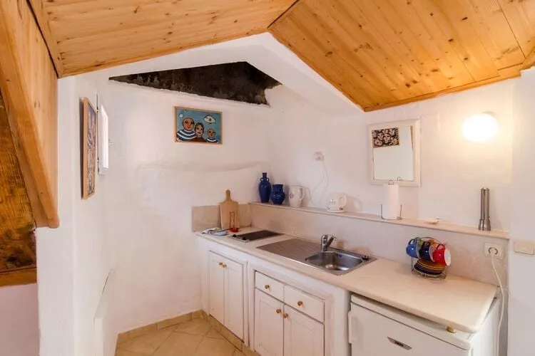 Apartment & Room Dubrovnik Sweet Home - One Bedroom Apartment with Shared Terrace and City View-Cuisine
