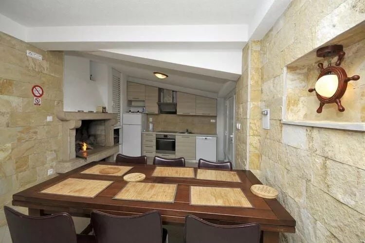 Apartments Villa Moonlight - One Bedroom Apartment with Sea View Balcony and Terrace (Sandra)-Facilities