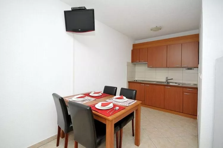 Apartments Villa Moonlight - One Bedroom Apartment with Large Terrace (Classic)-Kitchen