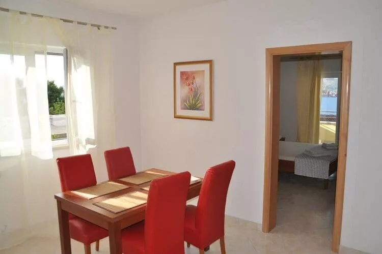 Apartments Villa Moonlight - One Bedroom Apartment with Sea View Balcony (Junior)-Dining room