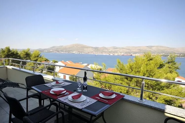Apartments Villa Moonlight - Two Bedroom Apartment with Sea View Balcony and Terrace (Delux)-Outdoor